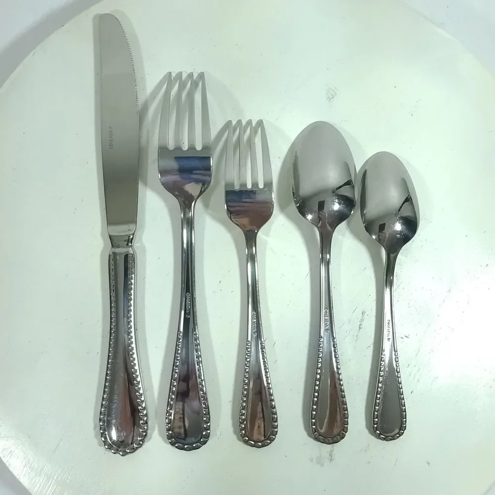 Oneida Pebblebrook Silverware Single Set Of Five Pices
